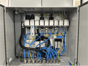 Hoses are now organized in the cabinet